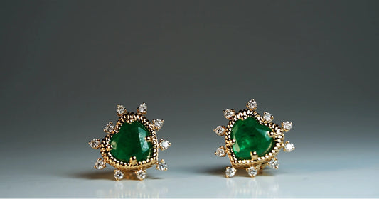 Why choose an accessory with Colombian emeralds?