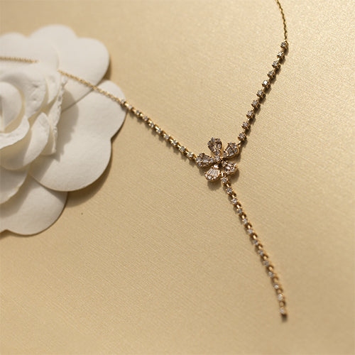 14k Gold Flower Diamond Necklace